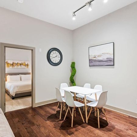 Grand Luxury Premium Vaulted Ceilings Daire Woodbridge Dış mekan fotoğraf