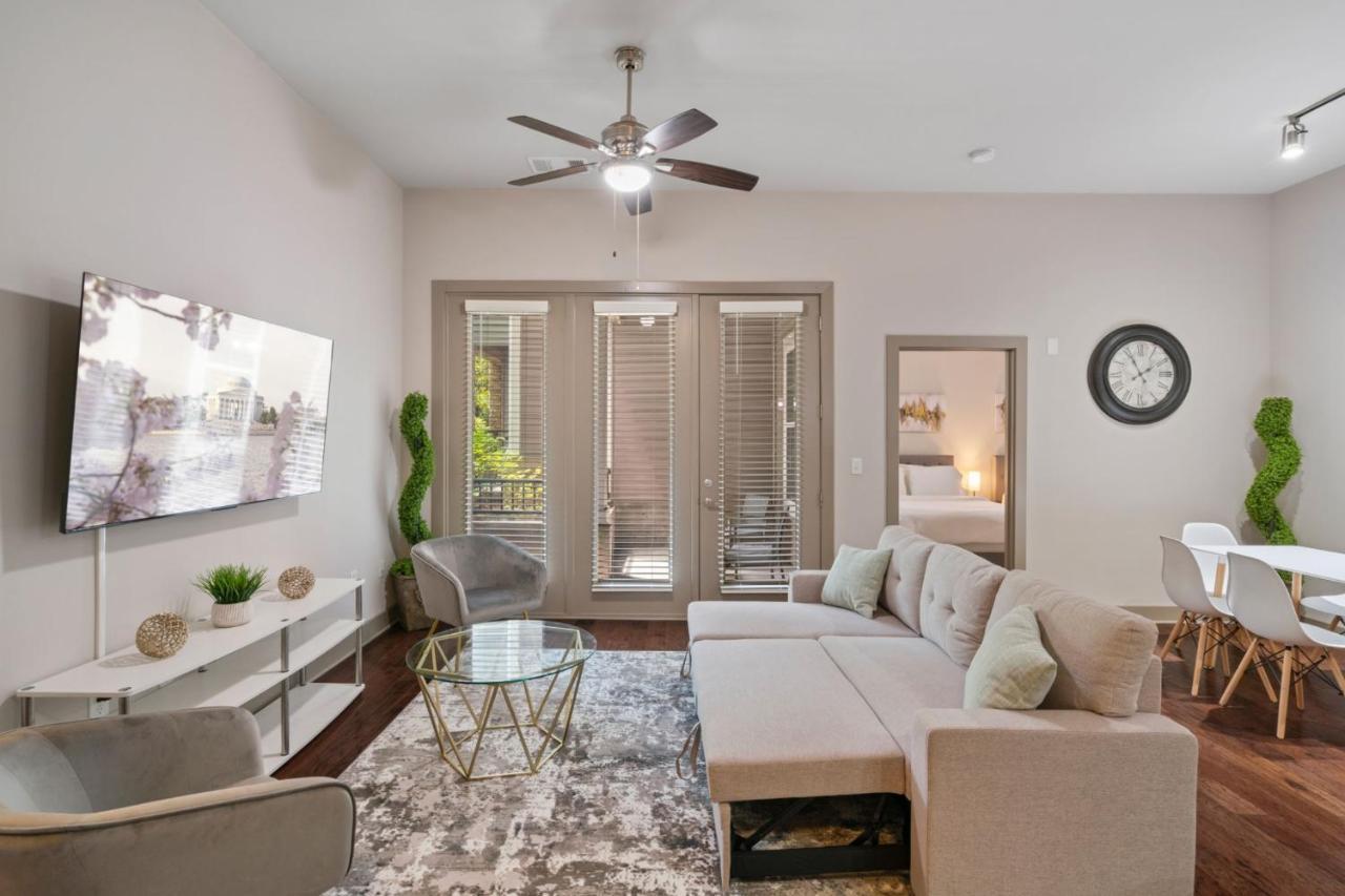 Grand Luxury Premium Vaulted Ceilings Daire Woodbridge Dış mekan fotoğraf