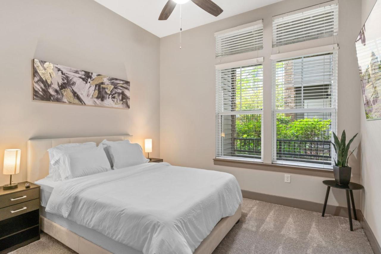 Grand Luxury Premium Vaulted Ceilings Daire Woodbridge Dış mekan fotoğraf