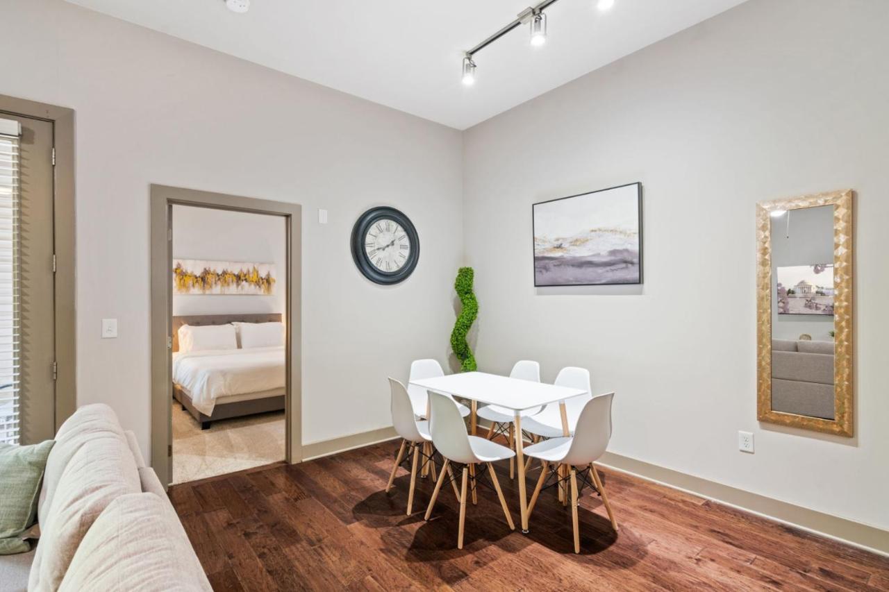 Grand Luxury Premium Vaulted Ceilings Daire Woodbridge Dış mekan fotoğraf