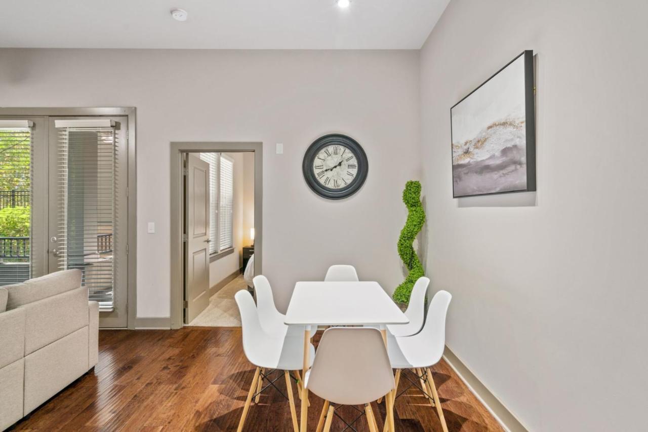 Grand Luxury Premium Vaulted Ceilings Daire Woodbridge Dış mekan fotoğraf