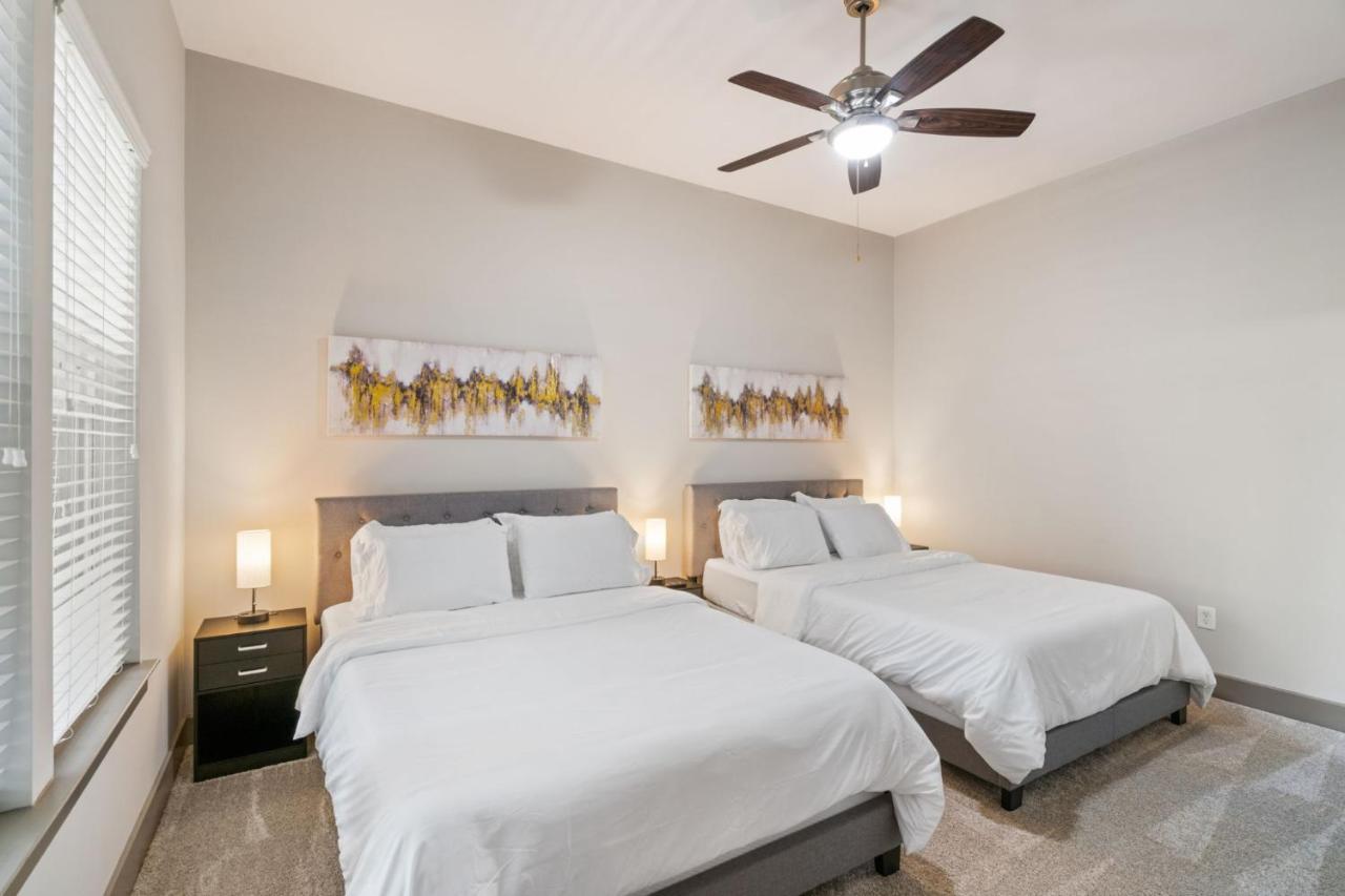 Grand Luxury Premium Vaulted Ceilings Daire Woodbridge Dış mekan fotoğraf