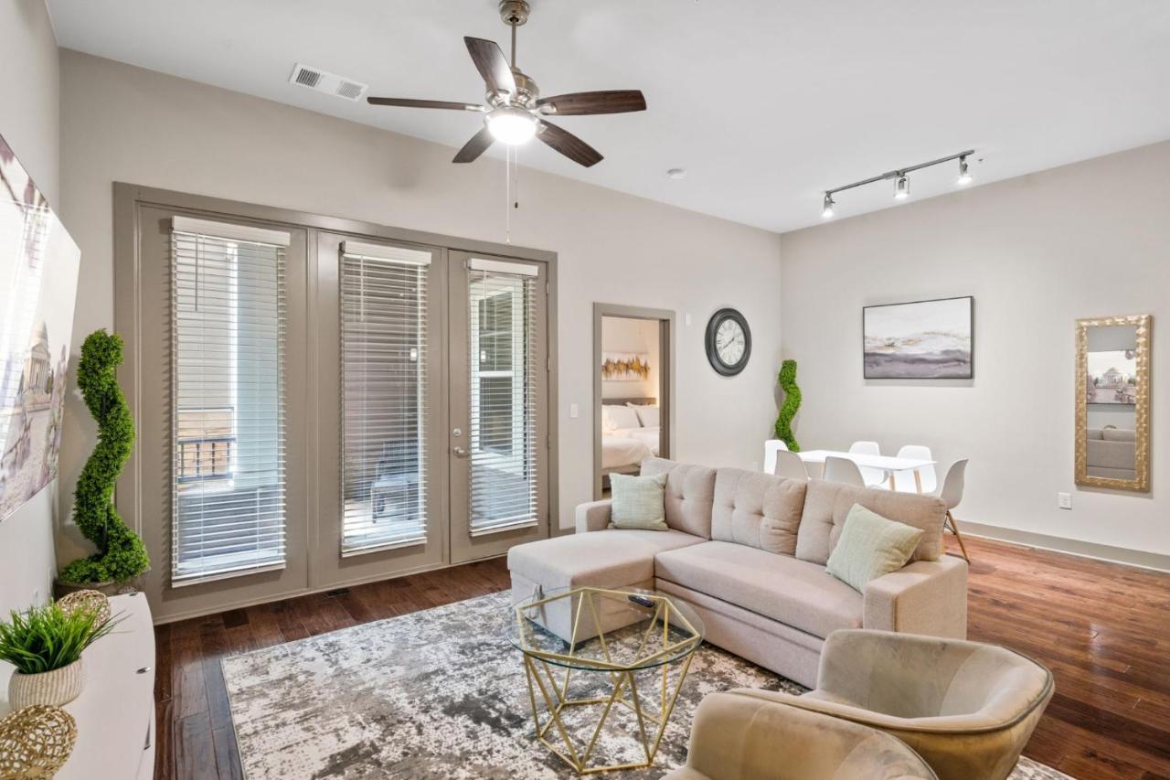 Grand Luxury Premium Vaulted Ceilings Daire Woodbridge Dış mekan fotoğraf