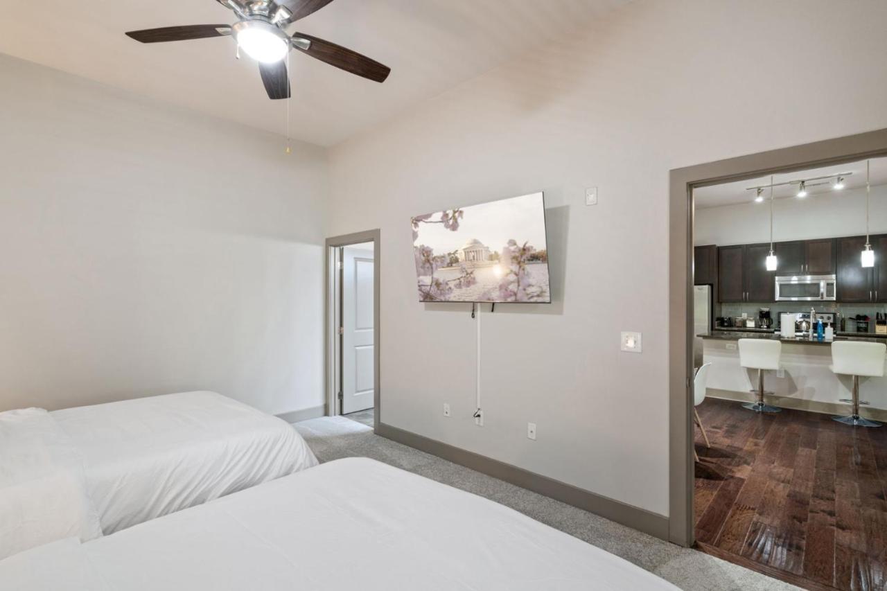 Grand Luxury Premium Vaulted Ceilings Daire Woodbridge Dış mekan fotoğraf